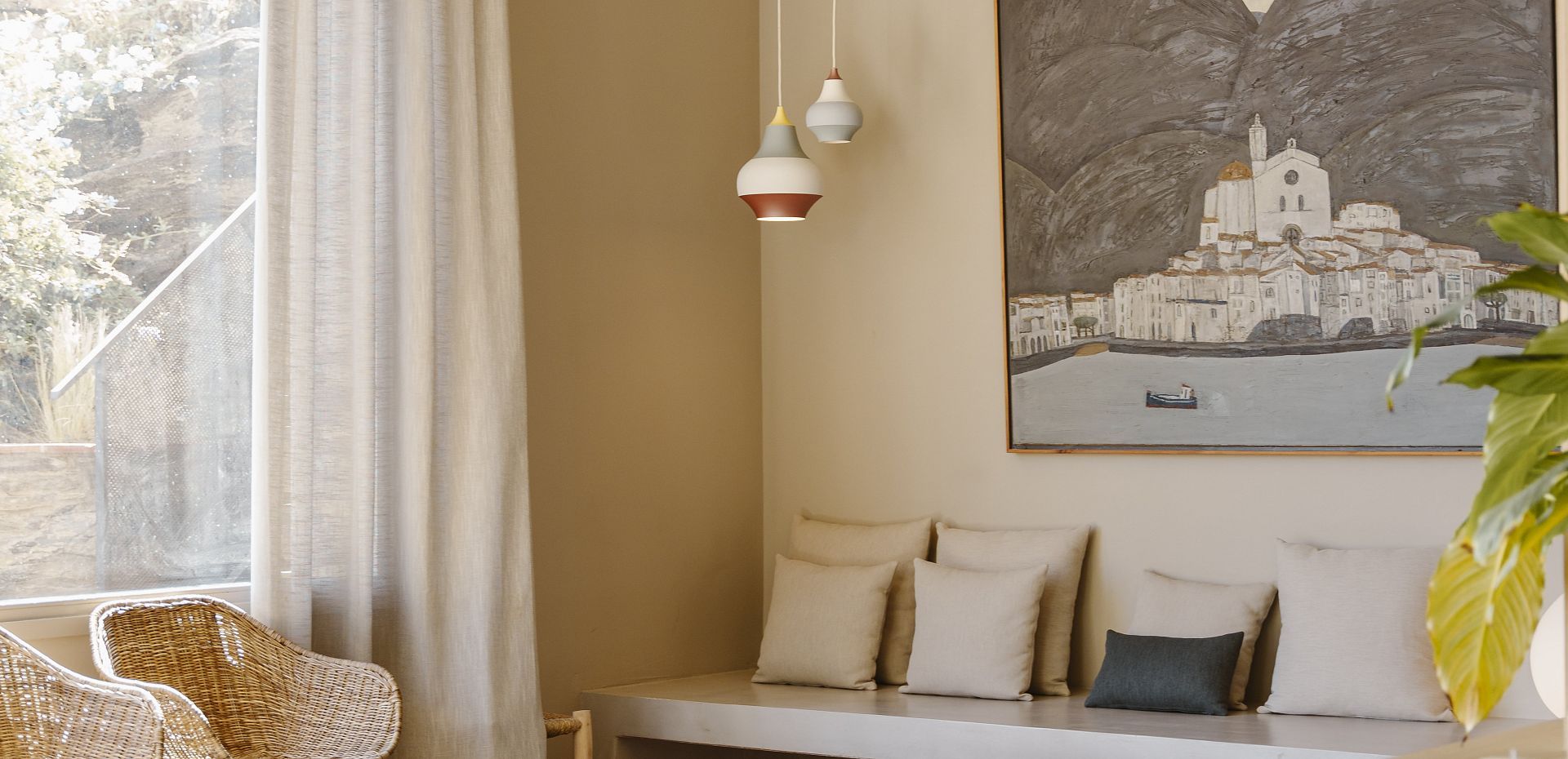 Inscrivez-vous à la newsletter de l'Hotel Llané Petit!